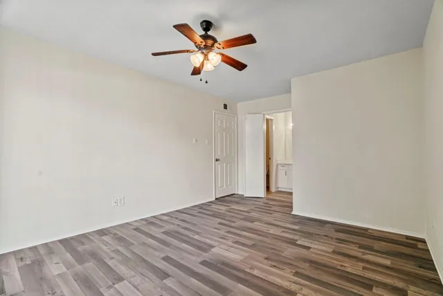 $89,900 | 6633 West Airport Boulevard, Unit 916, Houston, TX 77035