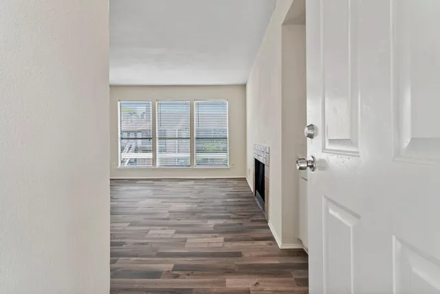 $89,900 | 6633 West Airport Boulevard, Unit 916, Houston, TX 77035