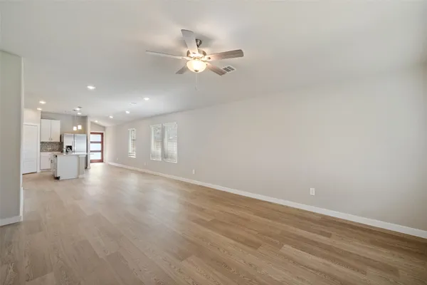 $1,900 | 1666 Shae Oak Lane, Conroe, TX 77304