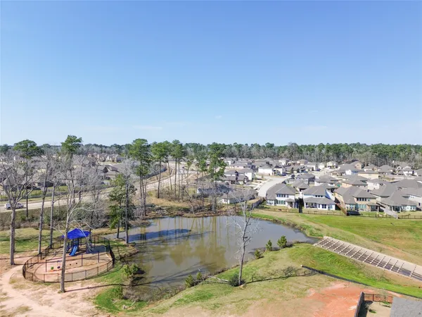 $1,900 | 1666 Shae Oak Lane, Conroe, TX 77304