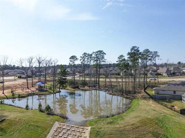 $1,900 | 1666 Shae Oak Lane, Conroe, TX 77304