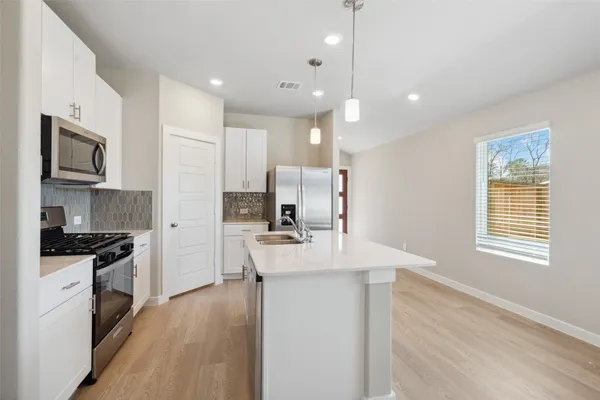 $1,900 | 1666 Shae Oak Lane, Conroe, TX 77304