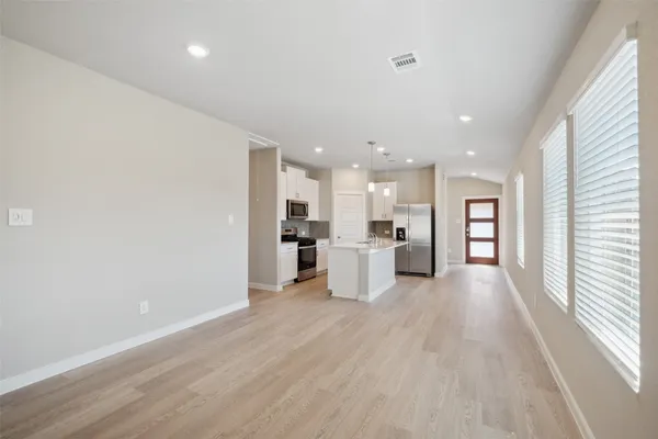 $1,900 | 1666 Shae Oak Lane, Conroe, TX 77304