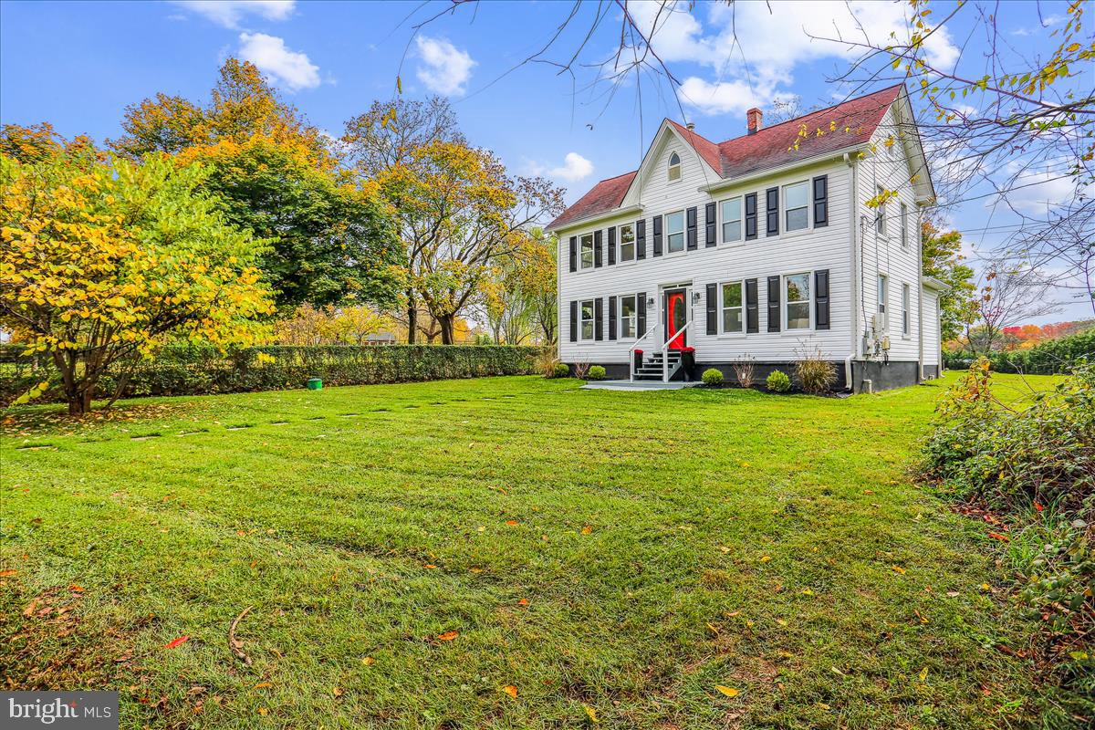 10100 Moxley Road Damascus, MD 20872 - Photo 2 of 79 Lovingly updated Country Colonial Home