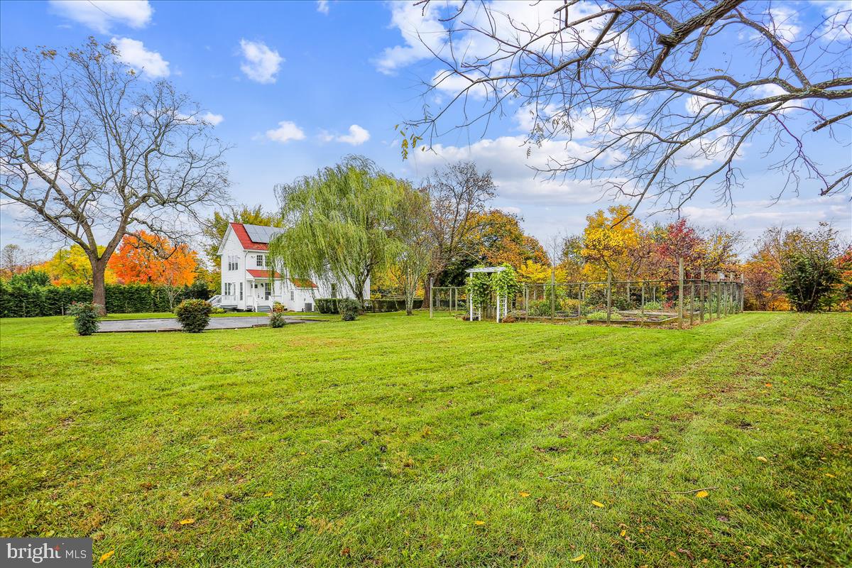 10100 Moxley Road Damascus, MD 20872 - Photo 47 of 79 View looking towards home from the Barn