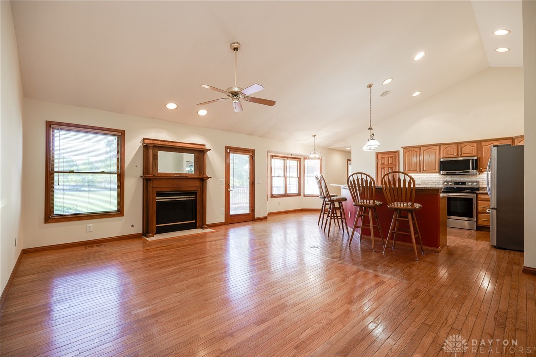 991 Mead Road Bellbrook, OH 45305 - Photo 9 of 63 Gallery Image 9