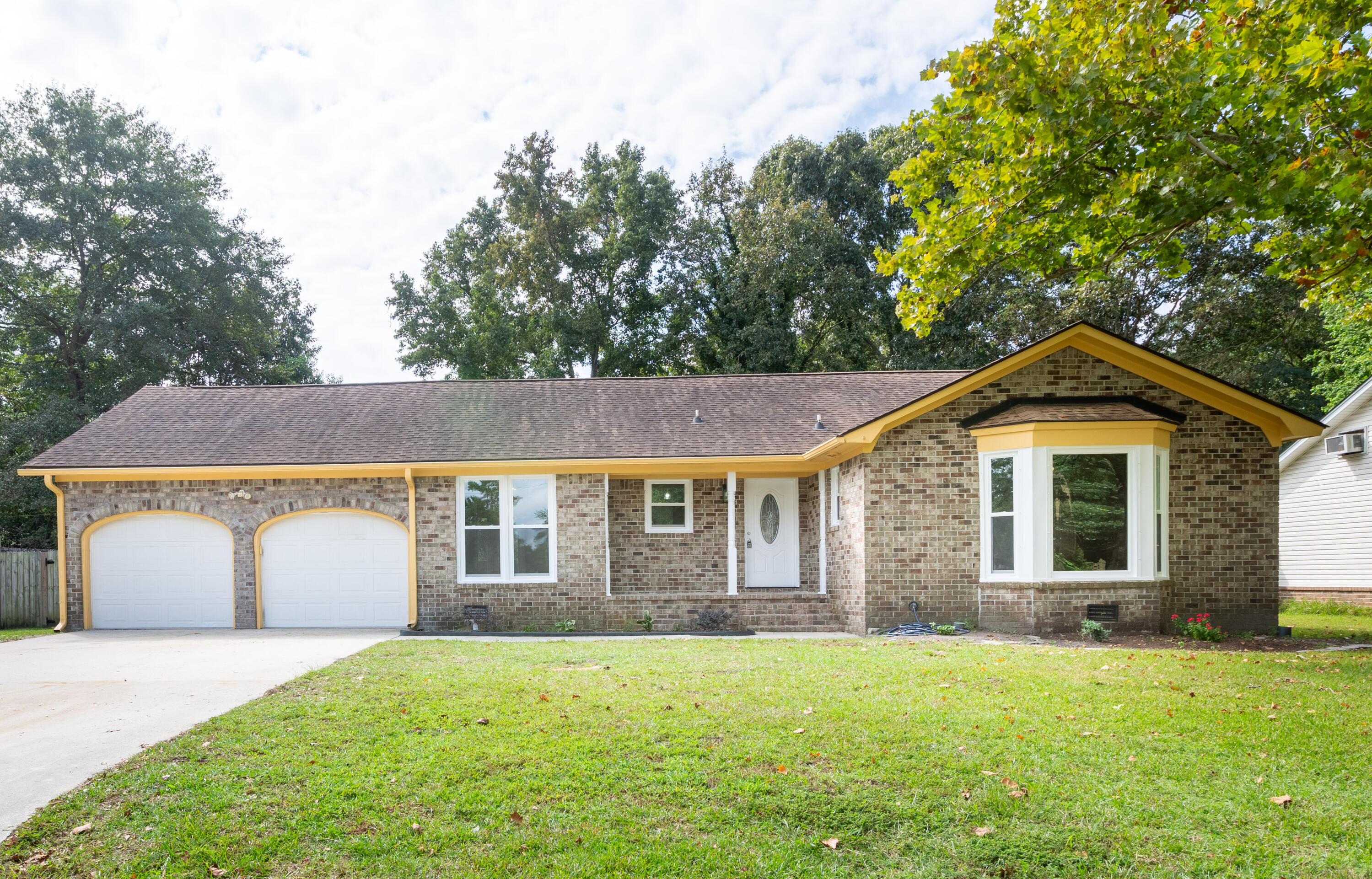 2543 Dearborne Road North Charleston, SC 29406 - Photo 1 of 42 2543 Dearborne Rd_Brett Martin Photograp