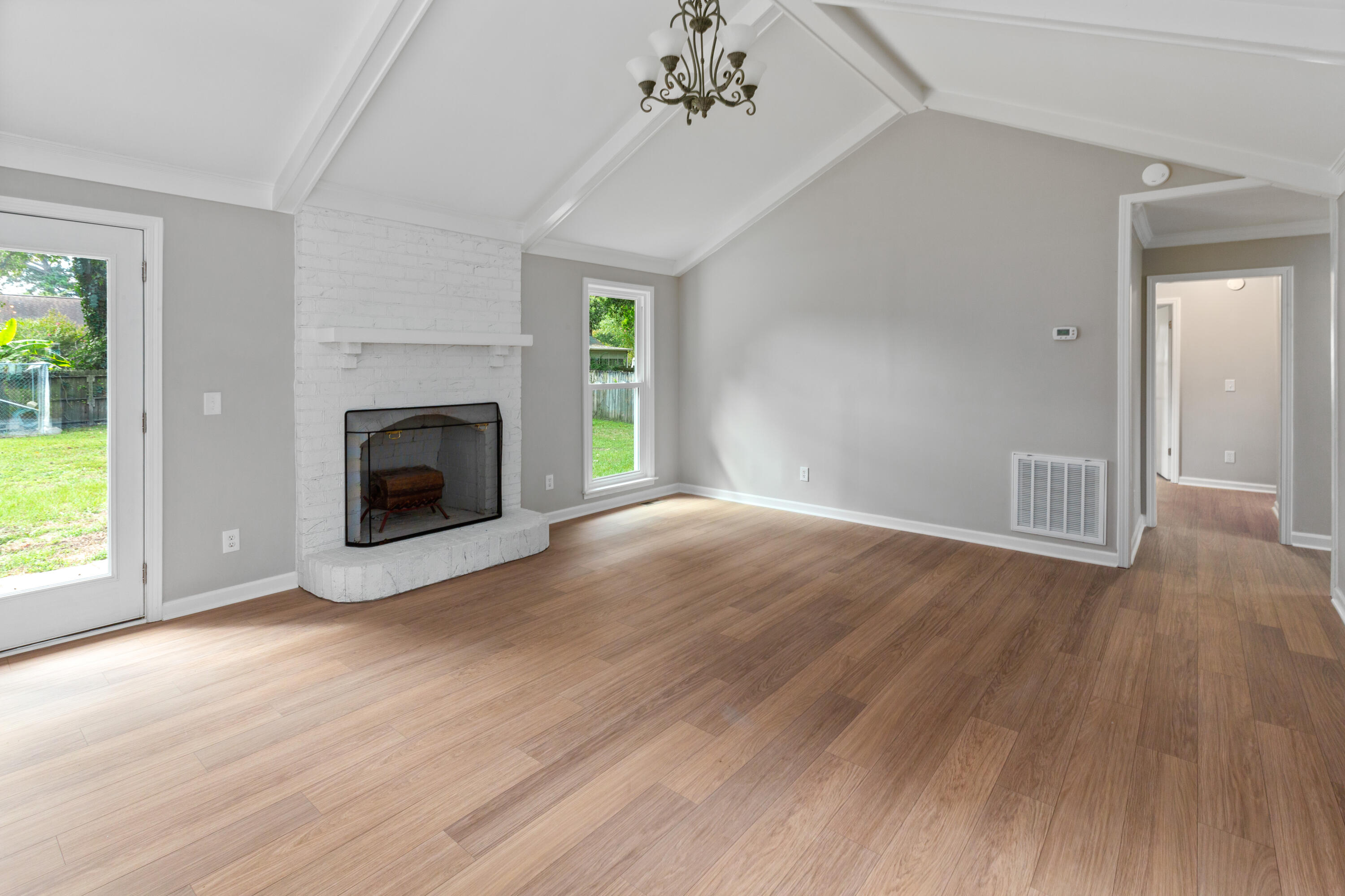 2543 Dearborne Road North Charleston, SC 29406 - Photo 11 of 42 2543 Dearborne Rd_Brett Martin Photograp