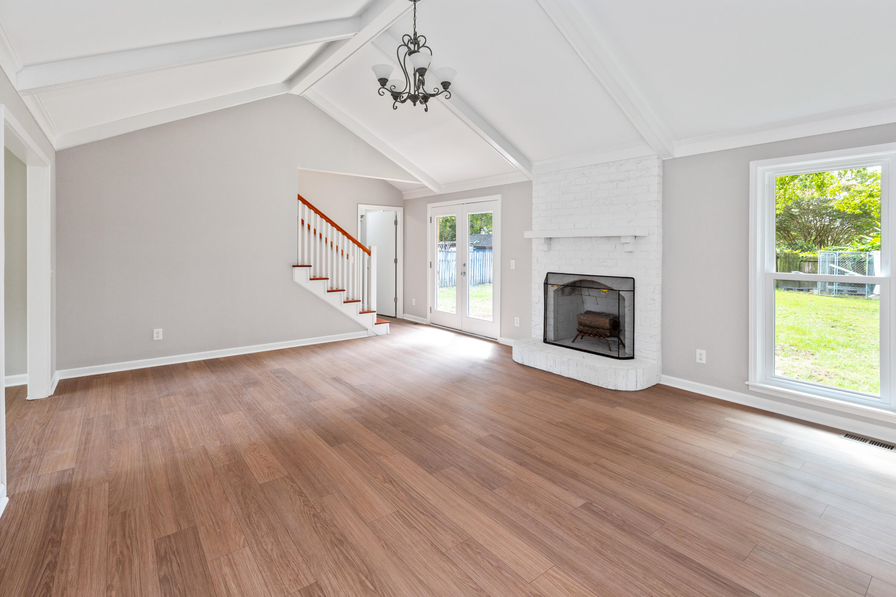 2543 Dearborne Road North Charleston, SC 29406 - Photo 13 of 42 2543 Dearborne Rd_Brett Martin Photograp
