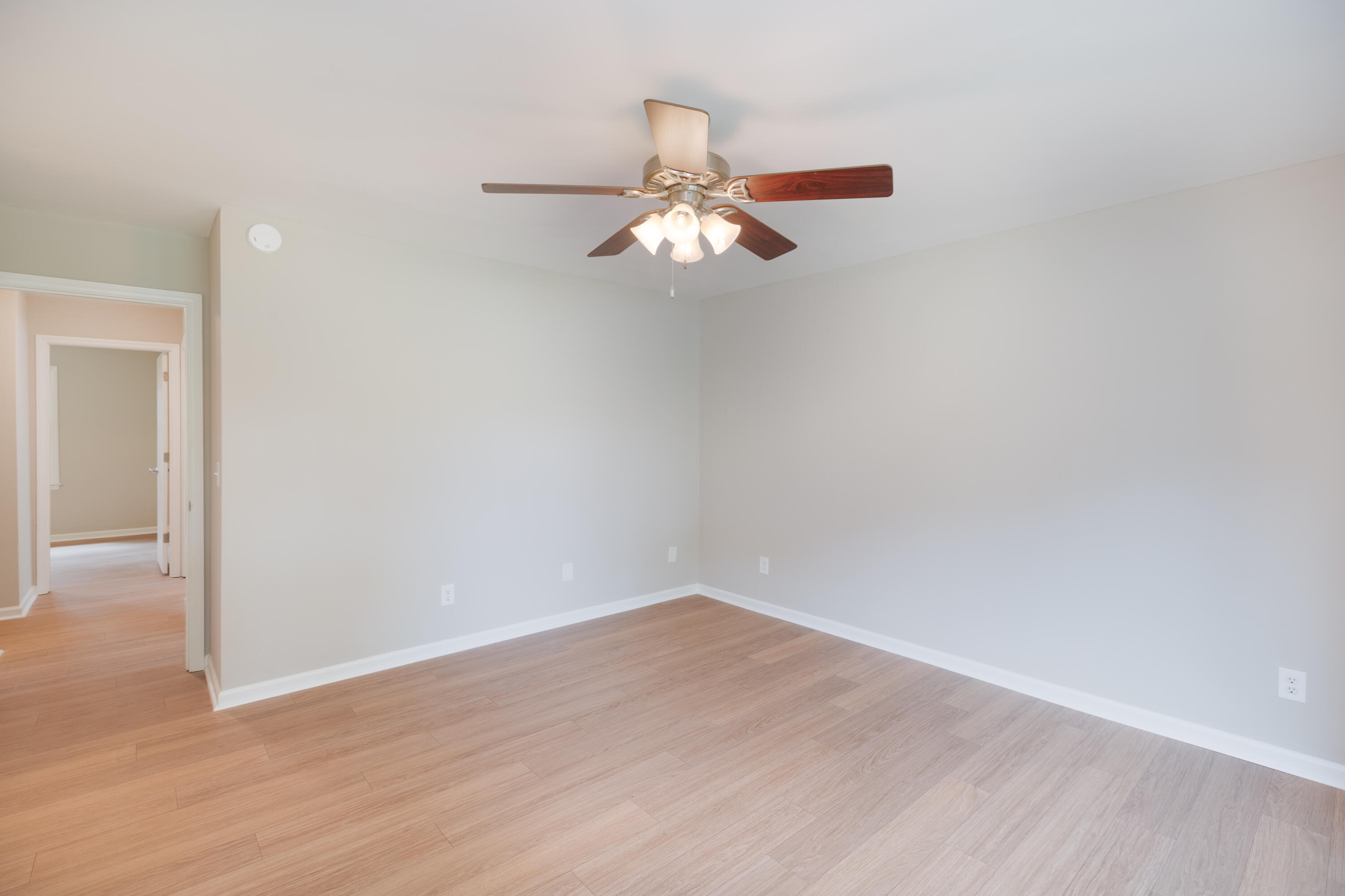 2543 Dearborne Road North Charleston, SC 29406 - Photo 18 of 42 2543 Dearborne Rd_Brett Martin Photograp