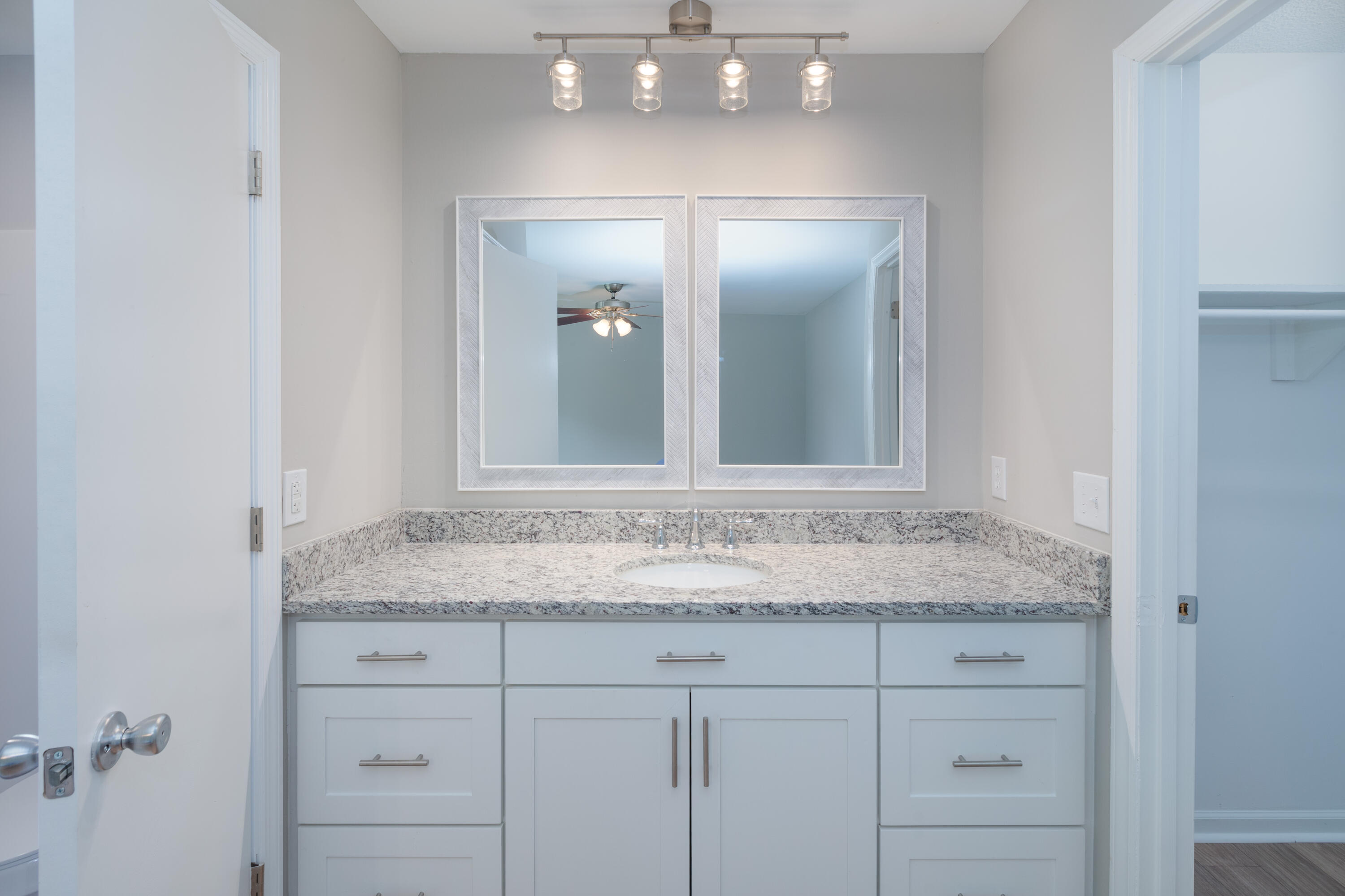 2543 Dearborne Road North Charleston, SC 29406 - Photo 19 of 42 2543 Dearborne Rd_Brett Martin Photograp