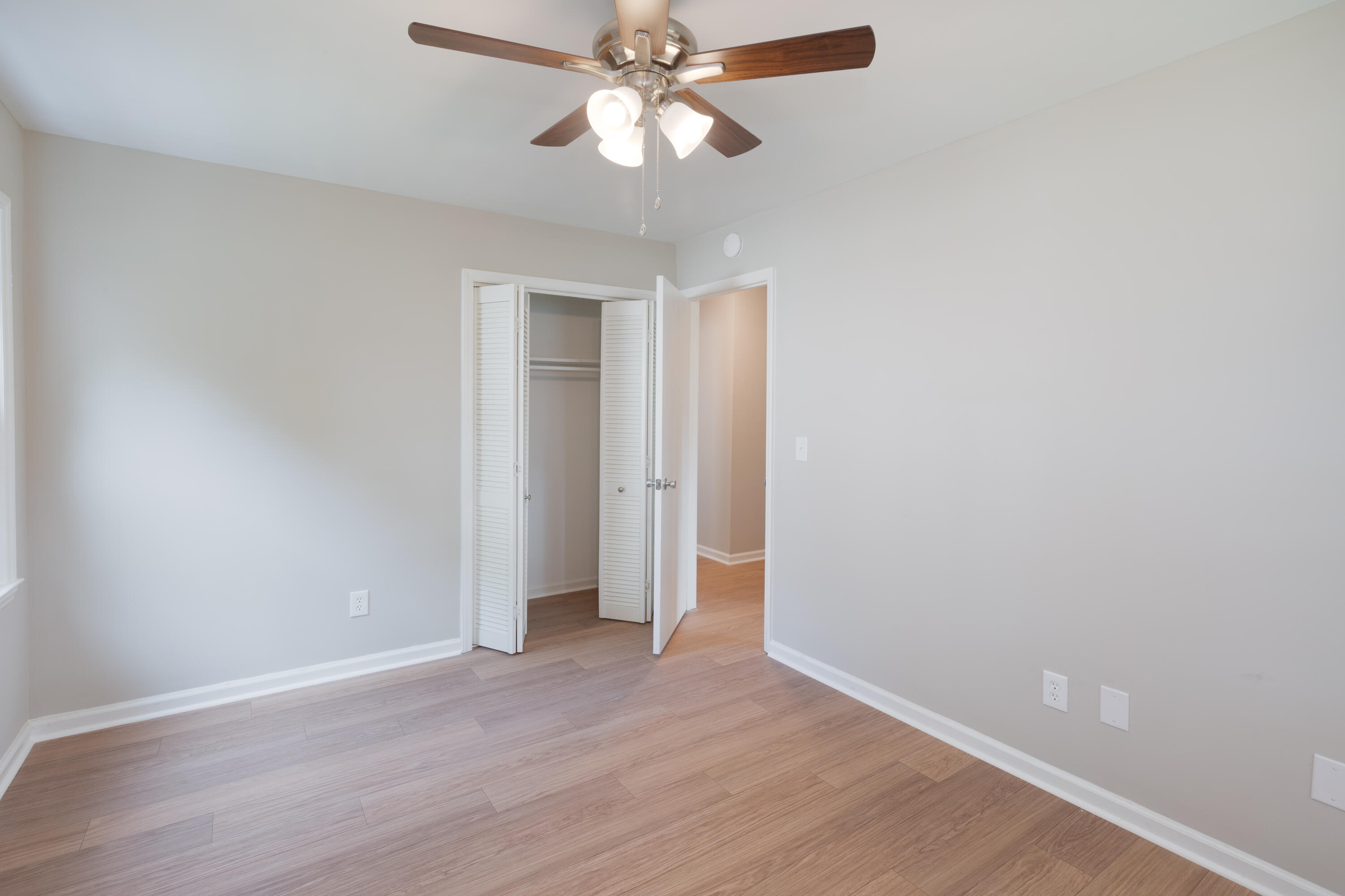 2543 Dearborne Road North Charleston, SC 29406 - Photo 23 of 42 2543 Dearborne Rd_Brett Martin Photograp