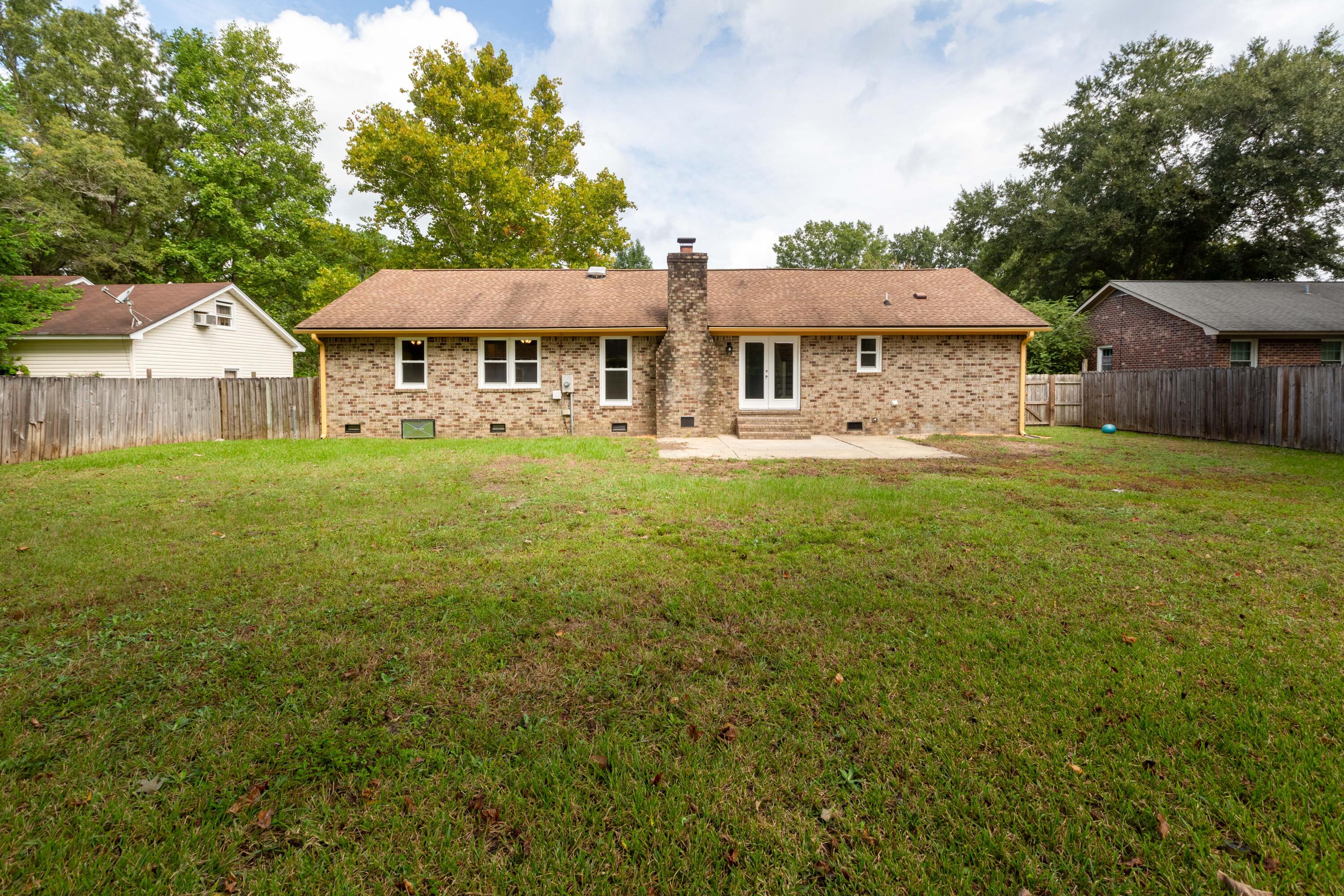 2543 Dearborne Road North Charleston, SC 29406 - Photo 35 of 42 2543 Dearborne Rd_Brett Martin Photograp