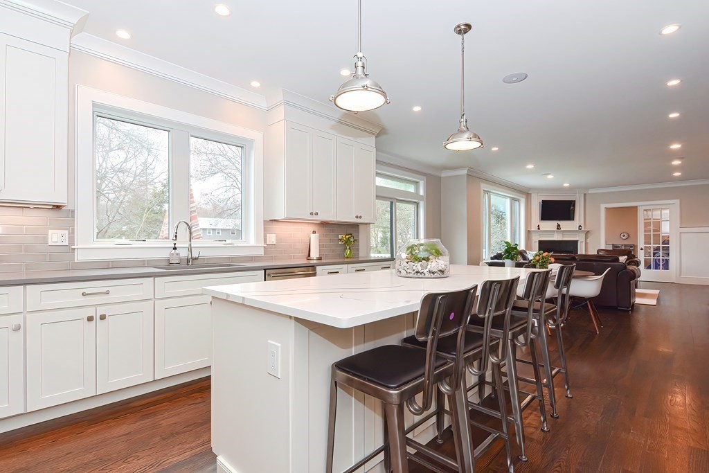 34 Border Road Needham, MA 02492 - Photo 13 of 39