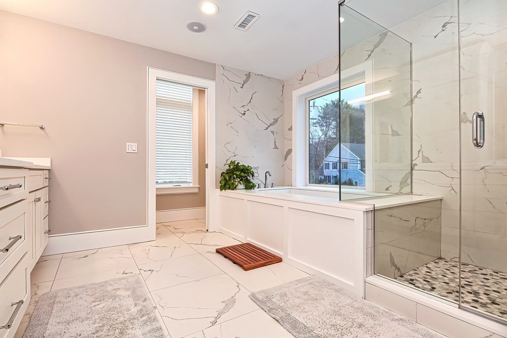 34 Border Road Needham, MA 02492 - Photo 19 of 39