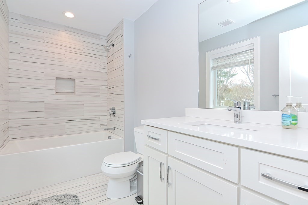 34 Border Road Needham, MA 02492 - Photo 21 of 39