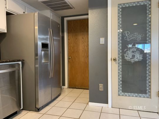 605 Heather Court Ridgecrest, CA 93555 - Photo 8 of 32
