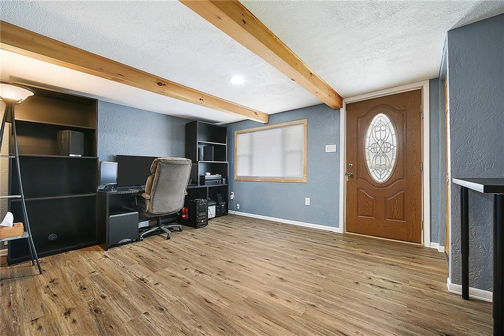 2060 Millerstown Road Tarentum, PA 15084 - Photo 3 of 25 Gallery Image 3
