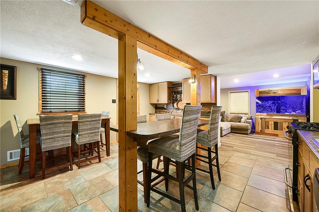 2060 Millerstown Road Tarentum, PA 15084 - Photo 4 of 25 Gallery Image 4