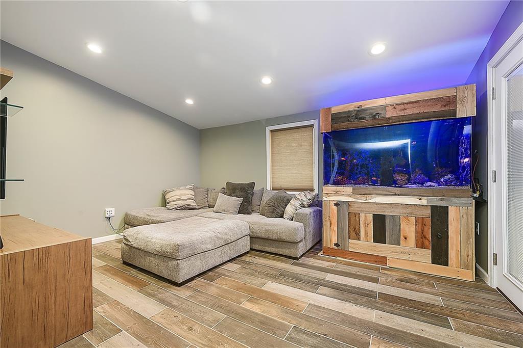 2060 Millerstown Road Tarentum, PA 15084 - Photo 7 of 25 Gallery Image 7