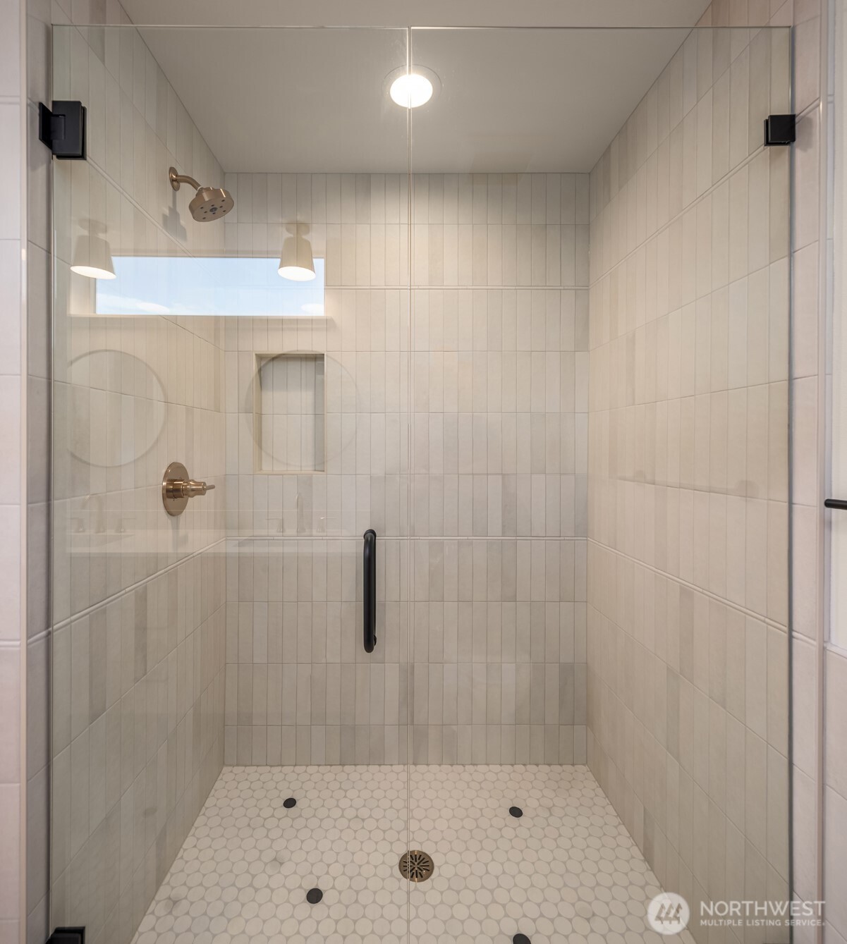 3612 Francis Avenue North Seattle, WA 98103 - Photo 13 of 36 a bathroom with a shower and a bathtub
