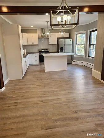 $2,800 | 1515 Park Avenue, Unit 2, Bridgeport, CT 06604