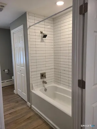 $2,800 | 1515 Park Avenue, Unit 2, Bridgeport, CT 06604