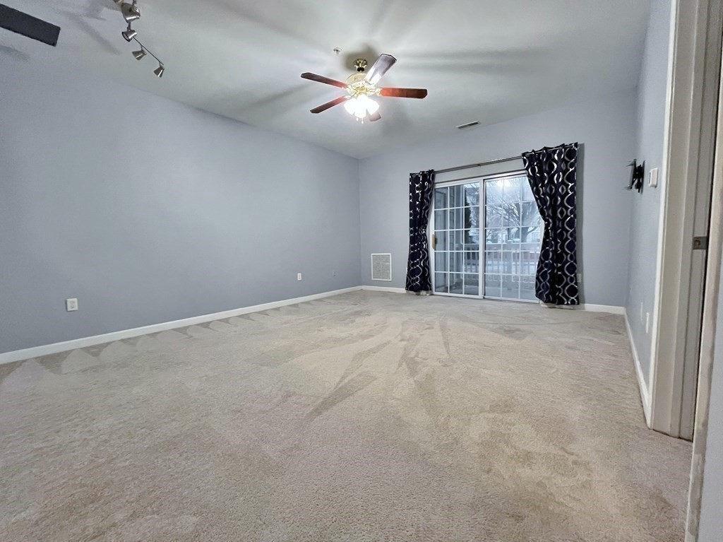 23 Hampshire Road, Unit 107 Methuen, MA 01844 - Photo 5 of 32