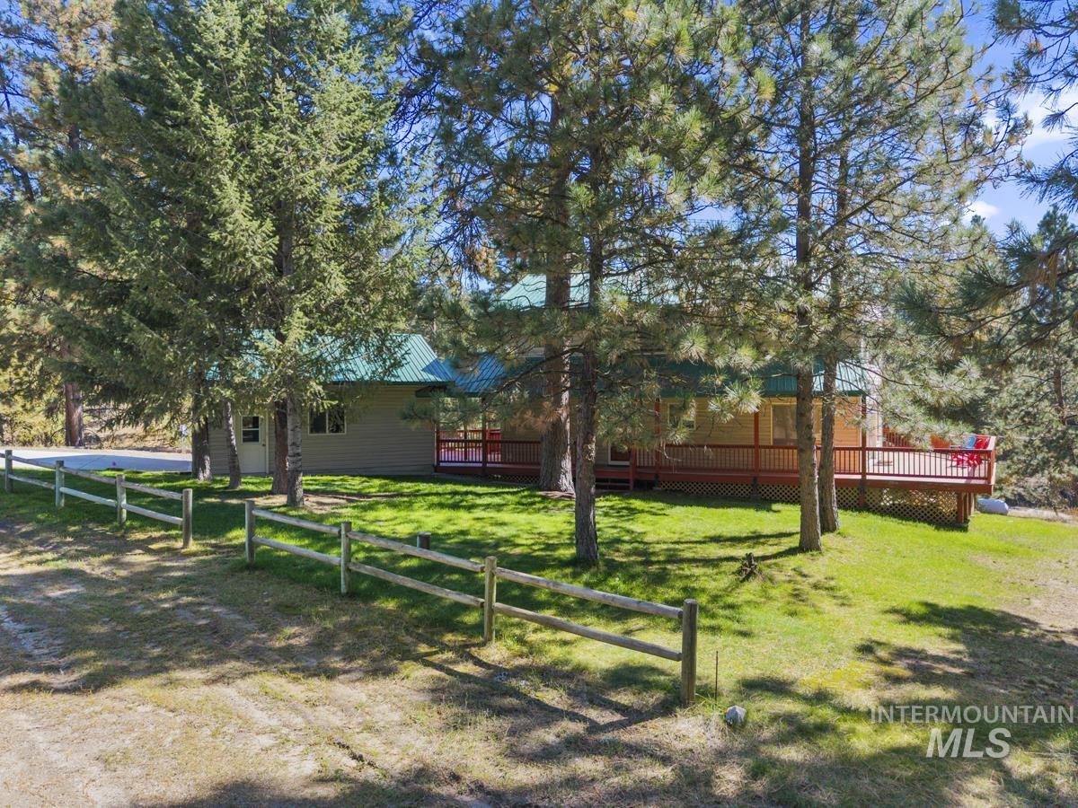 1496 Pine Ridge Drive Cascade, ID 83611 - Photo 32 of 47 Nice Yard