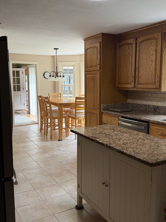 29 West Colonial Road Wilbraham, MA 01095 - Photo 6 of 33 Gallery Image 6