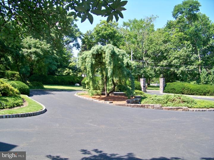 1477 Rydal Road Rydal, PA 19046 - Photo 13 of 25