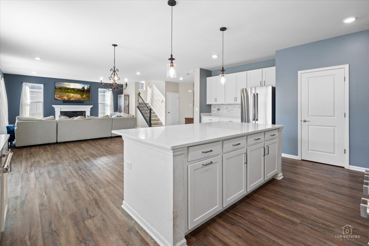 3617 Emerald Road Elgin, IL 60124 - Photo 16 of 45