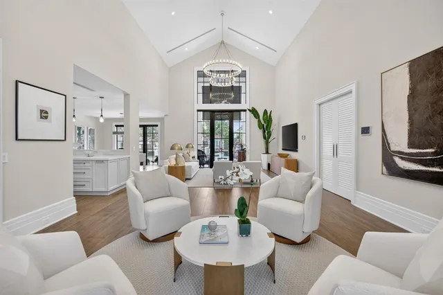 $13,995,000 | 400 Mola Avenue, Fort Lauderdale, FL 33301