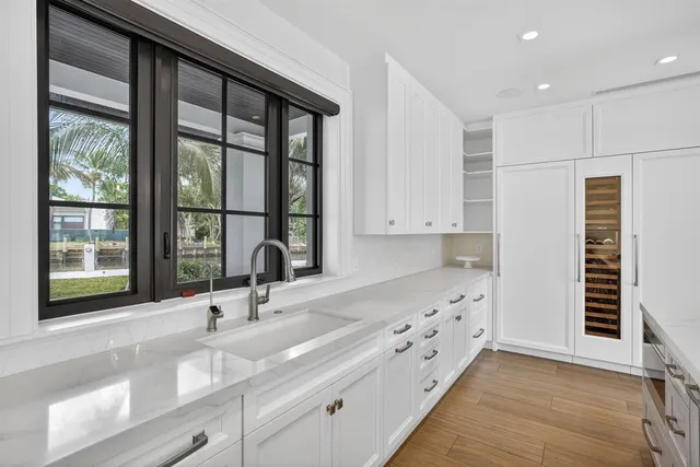 $13,995,000 | 400 Mola Avenue, Fort Lauderdale, FL 33301