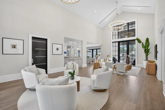 $13,995,000 | 400 Mola Avenue, Fort Lauderdale, FL 33301