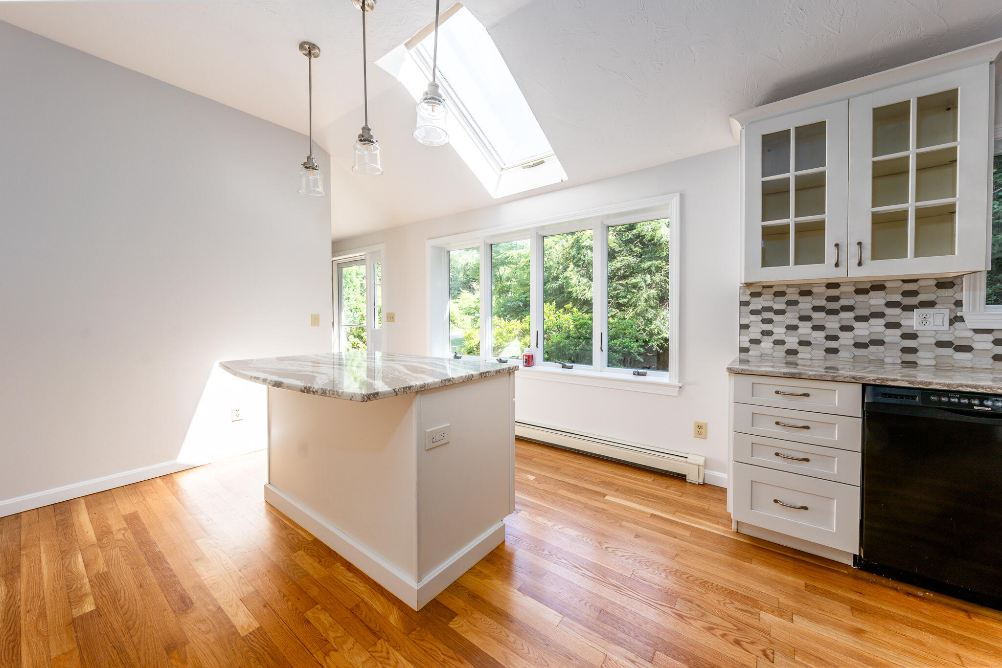 100 Farmersville Road Sandwich, MA 02563 - Photo 9 of 35 kitchen2