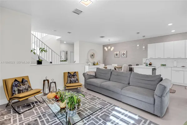 $5,400 | 4608 Northwest 83rd Street, Doral, FL 33122