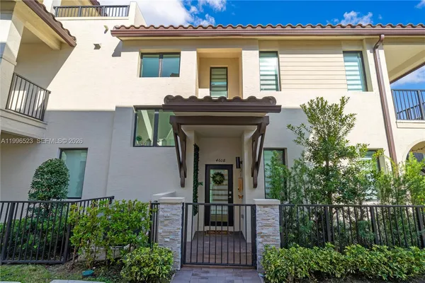 $5,400 | 4608 Northwest 83rd Street, Doral, FL 33122