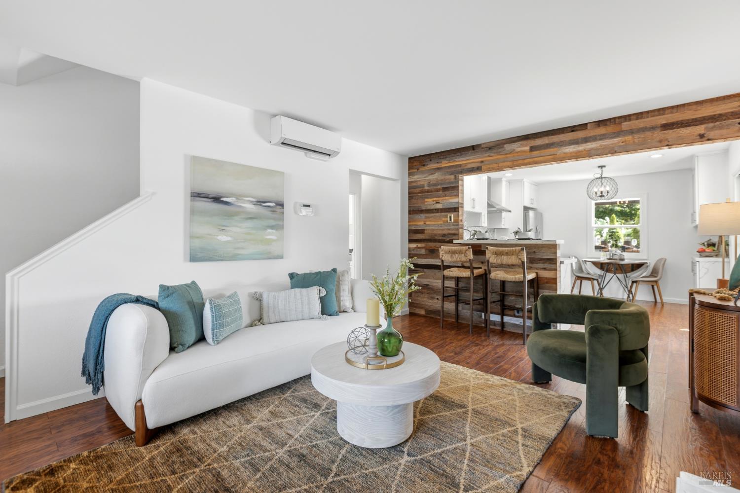 320 Foster Road Napa, CA 94558 - Photo 6 of 31 Gallery Image 6
