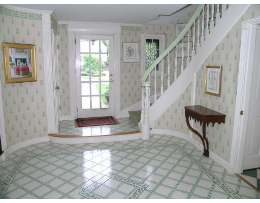 18 Wolcott Rd Extension Brookline, MA 02467 - Photo 9 of 20