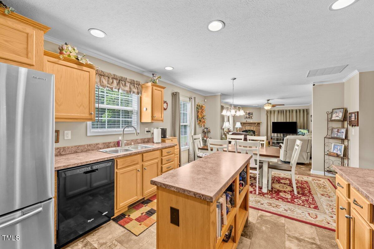 1510 Asbury Church Road Sanford, NC 27330 - Photo 7 of 40 AsburyKit4