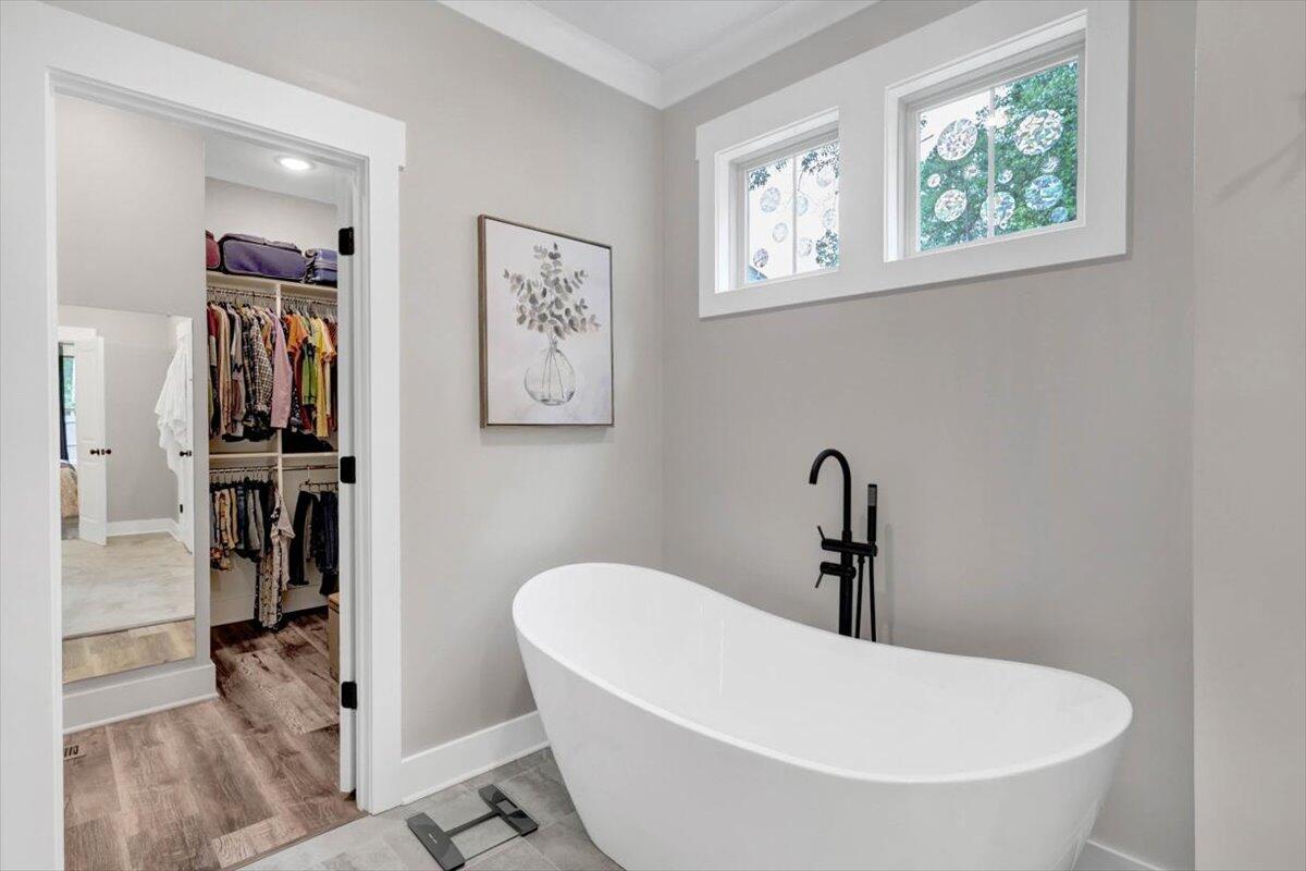 11785 Maddox Drive Georgetown, TN 37336 - Photo 13 of 61 Relaxing Soaking Tub