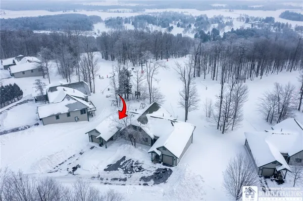 $549,000 | 8415 Highlands, French Creek, NY 14724