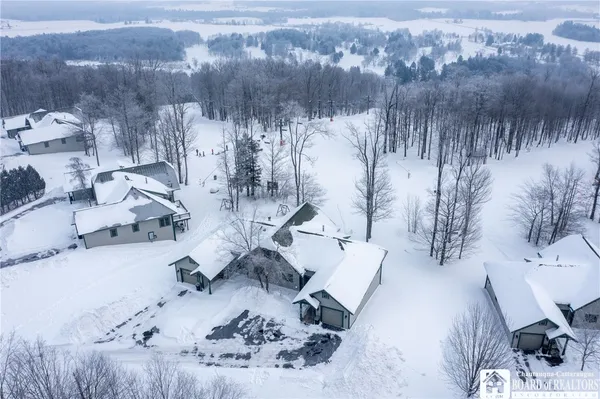 $549,000 | 8415 Highlands, French Creek, NY 14724