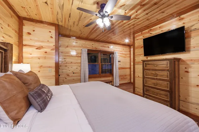 $1,492,500 | 2765 Grn Mountain Way, Sevierville, TN 37876