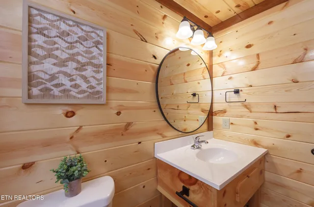 $1,492,500 | 2765 Grn Mountain Way, Sevierville, TN 37876