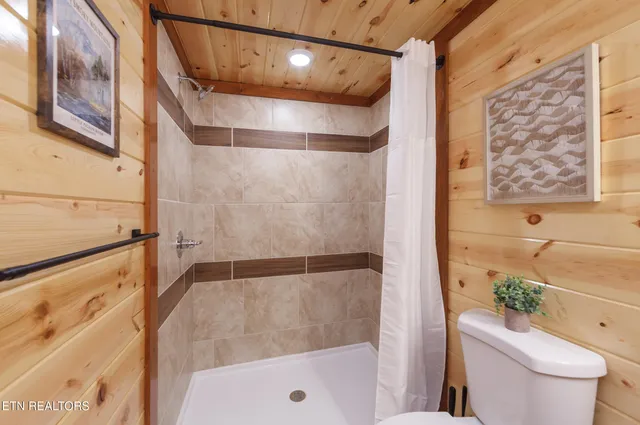 $1,492,500 | 2765 Grn Mountain Way, Sevierville, TN 37876