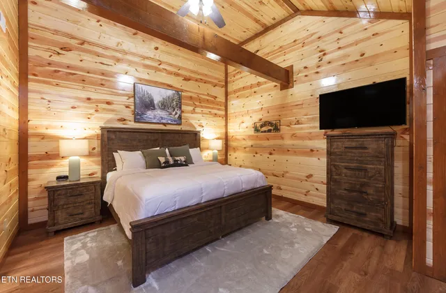 $1,492,500 | 2765 Grn Mountain Way, Sevierville, TN 37876