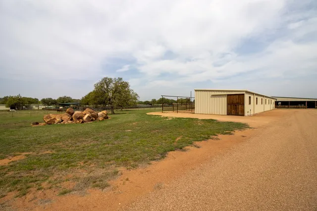 $1,249,000 | 5830 Highway 16, Llano, TX 78643