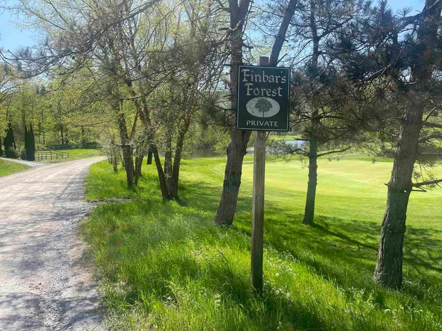 $168,000 | 530 Finbars Forest Road, Manchester, VT 05255